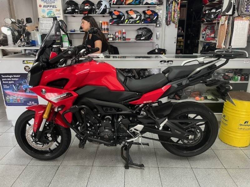 YAMAHA - MT - 2022/2022 - Vermelha - R$ 59.900,00