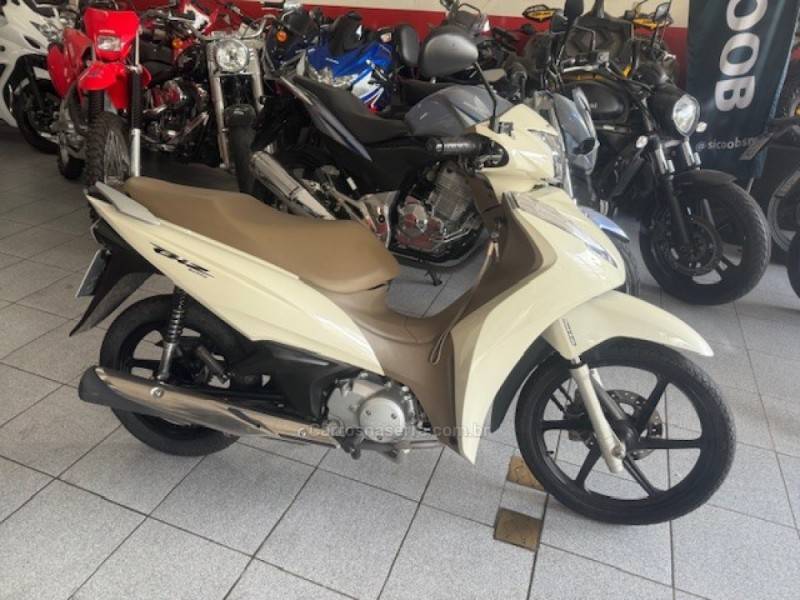 HONDA - BIZ 125 - 2019/2019 - Branca - Sob Consulta