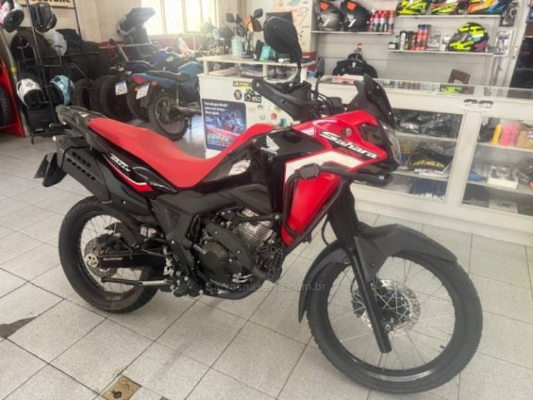 HONDA - XRE 300 - 2024/2024 - Vermelha - Sob Consulta