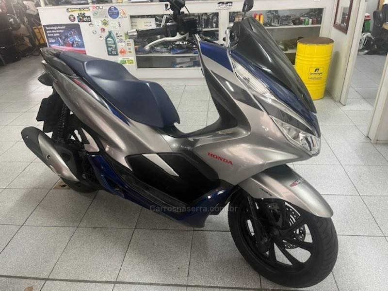 HONDA - PCX - 2020/2021 - Cinza - R$ 16.999,00