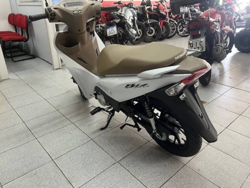 HONDA - BIZ 125 - 2025/2025 - Branca - Sob Consulta