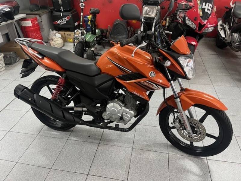 YAMAHA - FAZER - 2014/2014 - Laranja - R$ 11.250,00