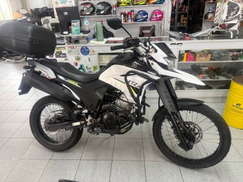 YAMAHA - XTZ 250 - 2020/2020 - Branca - R$ 21.999,00