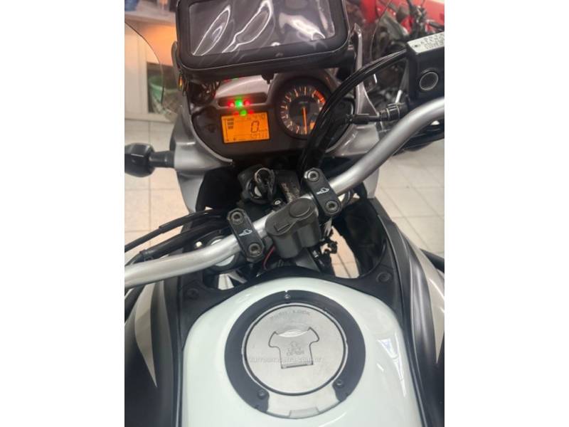 HONDA - XL 700V - 2014/2014 - Branca - Sob Consulta